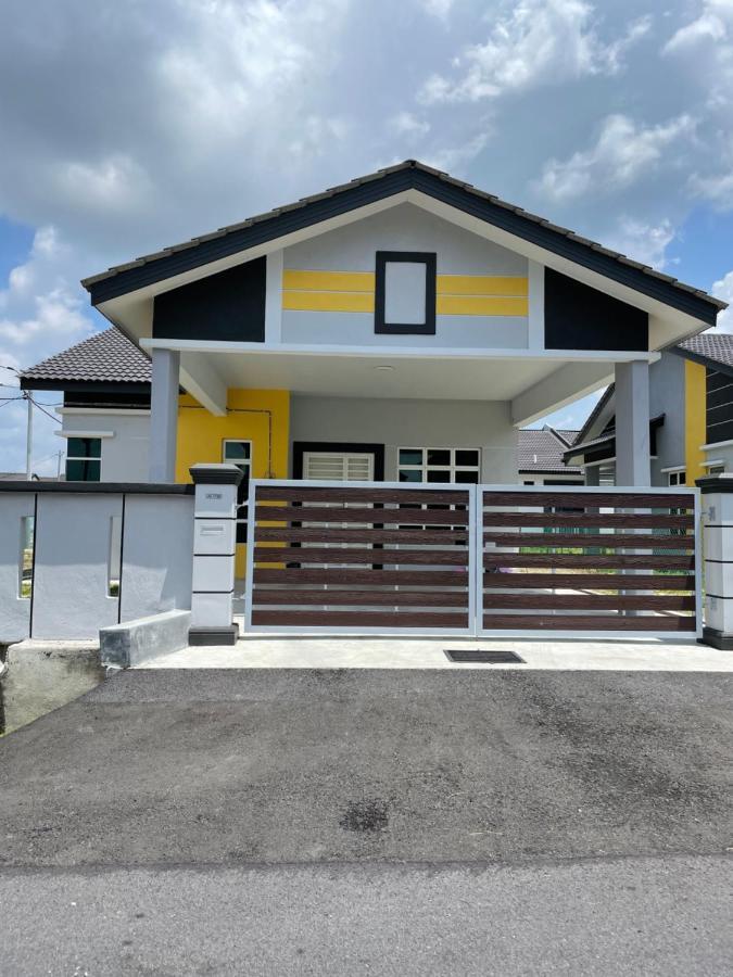 Bungalow Homestay Jasin Perdana المظهر الخارجي الصورة