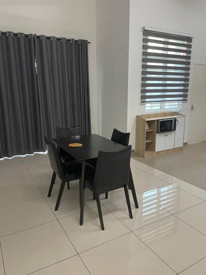 Bungalow Homestay Jasin Perdana المظهر الخارجي الصورة